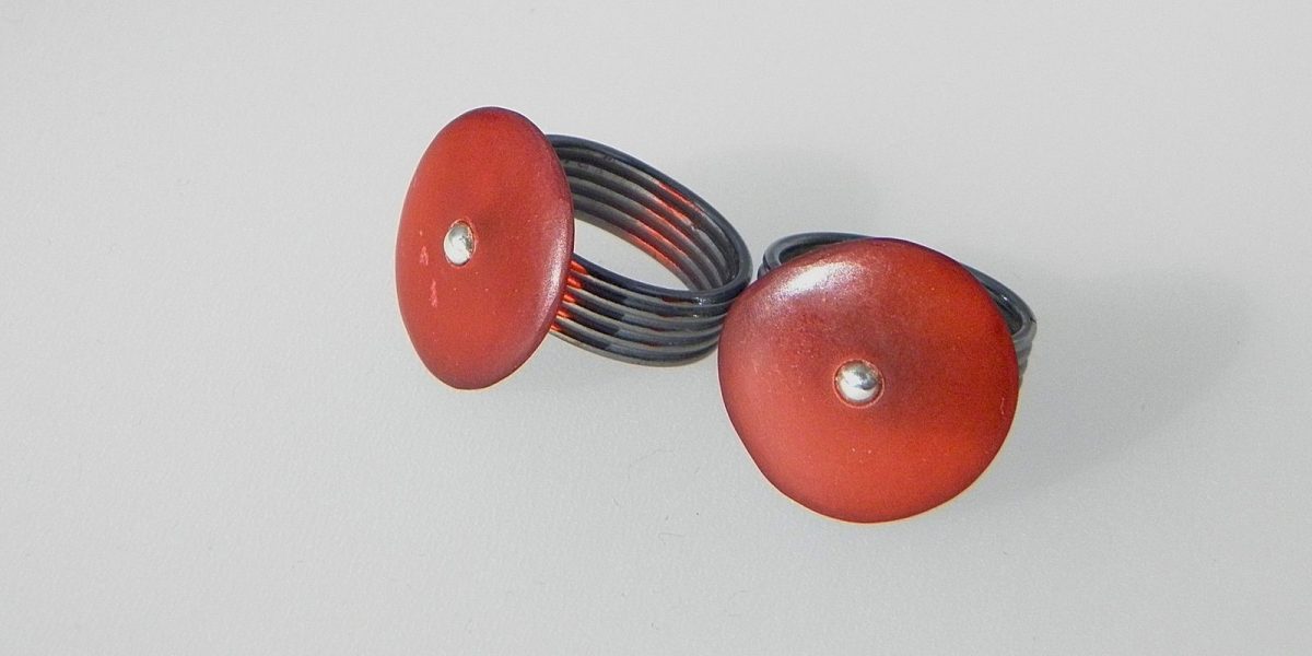 768 - Red Disc Ring